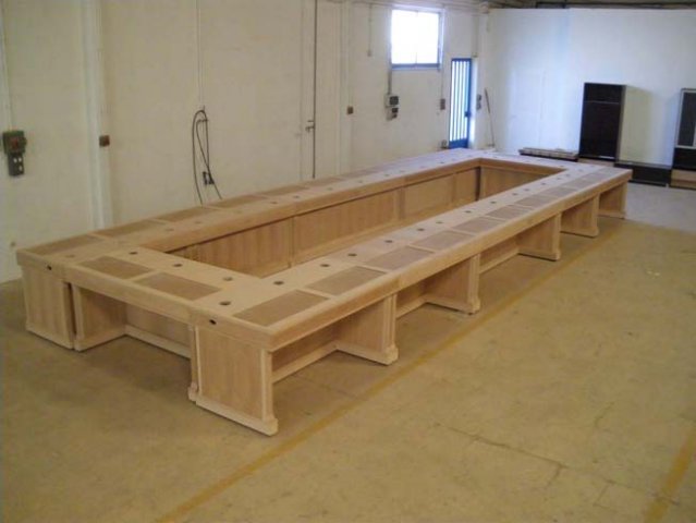 Lacquer table 2 - straight